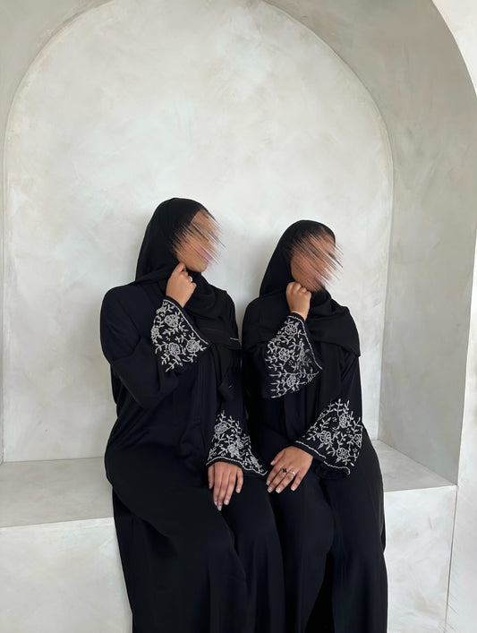 Flower handwork abaya