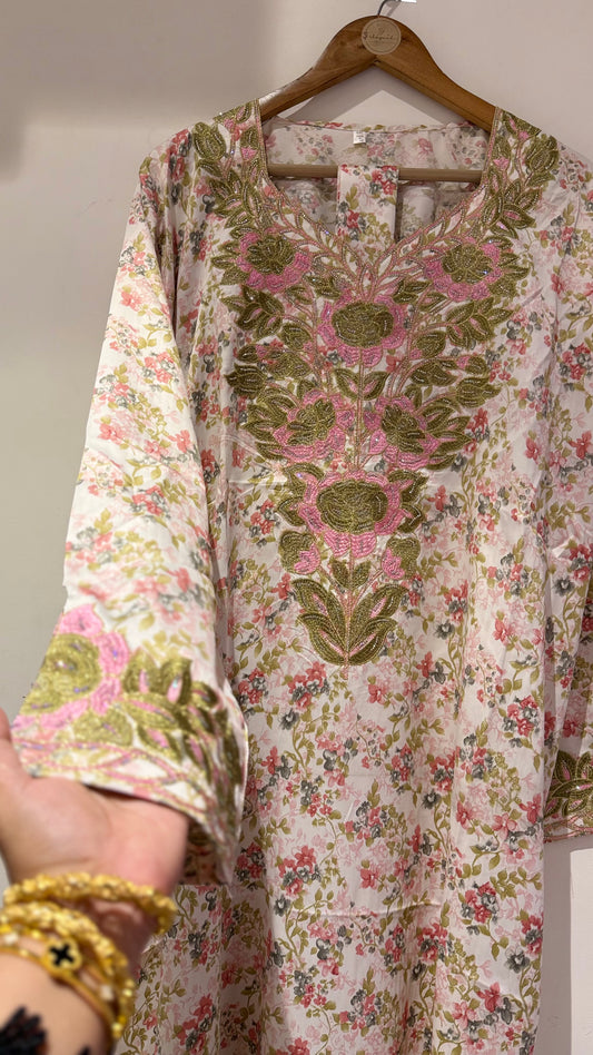 Stitched Mukhawar