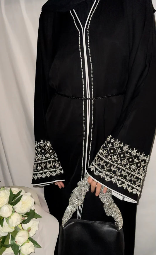 Inayah abaya