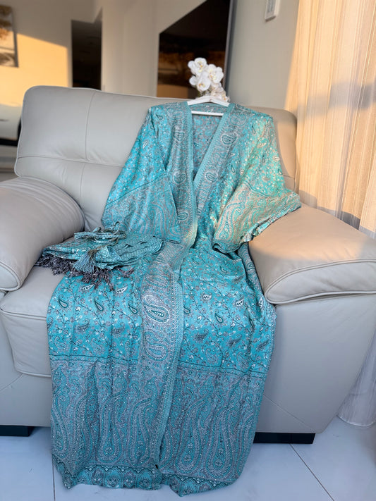 Pashmina abaya with matching Sheila
