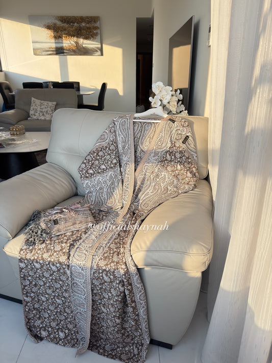 Pashmina abaya with matching Sheila