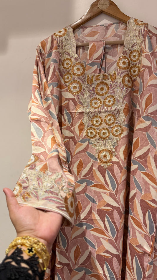 Stitched Mukhawar