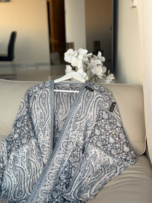 Pashmina abaya with matching Sheila