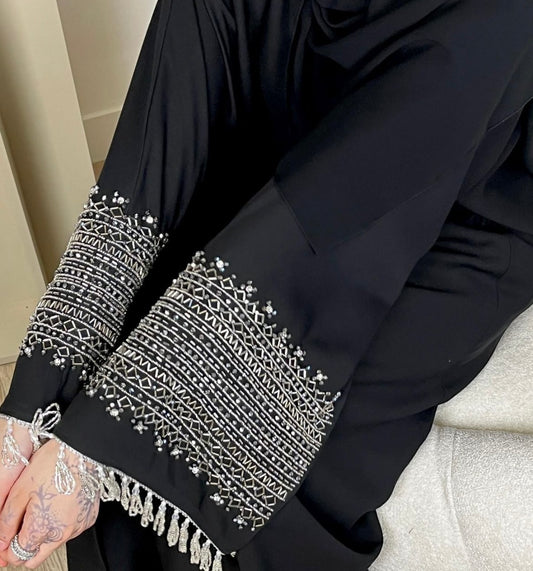 Qamar abaya