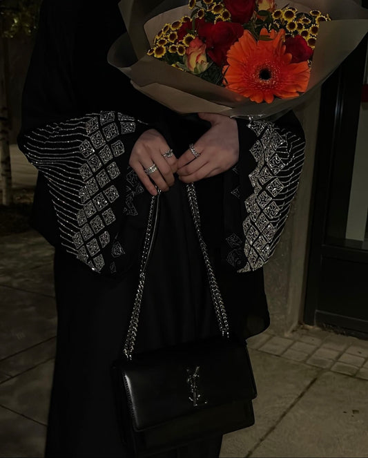 Layla abaya